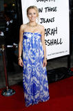 th_72995_Kristen_Bell_-_Forgetting_Sarah_Marshall_premiere_in_Hollywood_-_April_10_2008_012_122_1026lo.jpg