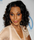 th_02076_KerryWashington_22ndAnnualProducersGuildAwardsattheBeverlyHiltonHotelBeverlyHillsJanuary222011_By_oTTo1_122_724lo.JPG