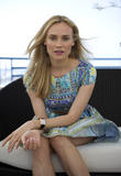 th_80647_DianeKruger_portraits_at_cannes_004_122_781lo.jpg