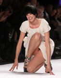 th_18496_Preppie_-_Agyness_Deyn_at_Naomi_Campbells_Fashion_For_Relief_Show_at_MBFW_at_Bryant_Park_8483_122_788lo.jpg