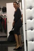 th_76331_RosarioDawsonshoppingatRoccoBarocco21.9.2010_05_122_817lo.jpg
