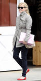 th_46640_celebrity_paradise.com_TheElder_ReeseWitherspoon2011_03_23_atBrentwoodCountryMart12_122_886lo.jpg