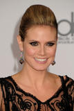 th_20468_celebrity_paradise.com_TheElder_HeidiKlum89_122_930lo.jpg