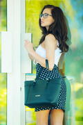 Alone Michaela Isizzu p4fepf8j0g