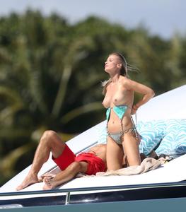 Joanna Krupa – Topless Bikini Candids in Miami (NSFW)f4rs4fda5y.jpg