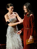 http://img217.imagevenue.com/loc623/th_79836_celebrity_paradise.com_TheElder_HilarySwank24_122_623lo.jpg