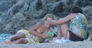 Beach Candid Voyeur Spy of Teens on Nude Beach -i4jqbn1sgz.jpg